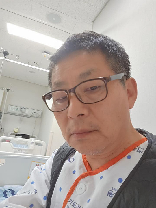 음압병실로 이송된 차명진 전 의원.   [차명진 전 의원 페이스북 캡처]